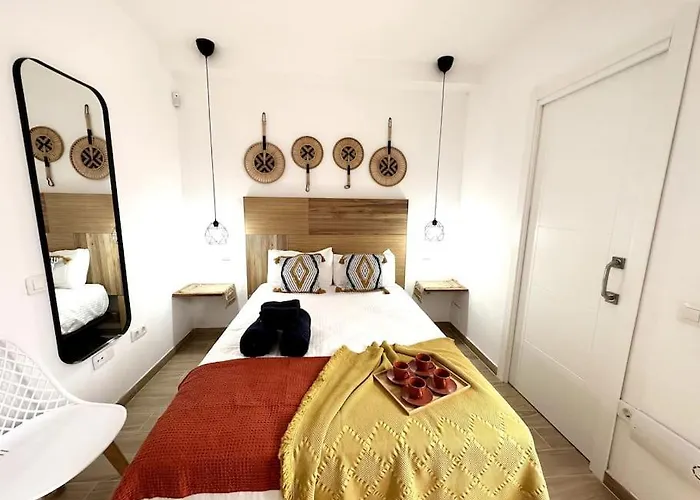 El Cocotero By The Sea, Desk,300mb Fiber And Terrace Apartment *